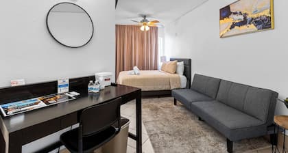 Travelsuites Inn