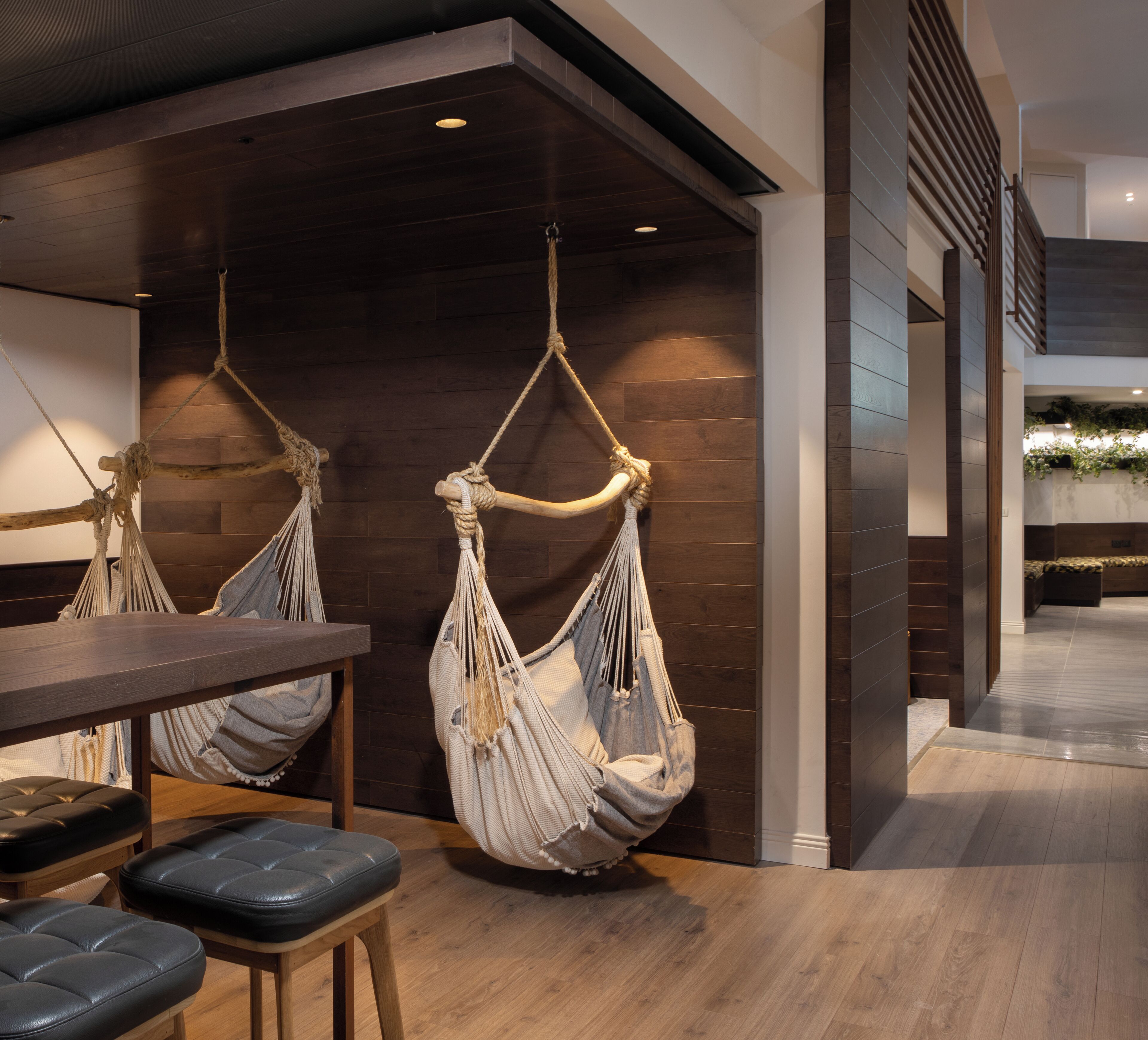 2 bars, bar en bord de piscine