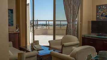 Suite (Big Terrace, High Floor,Old City View)
