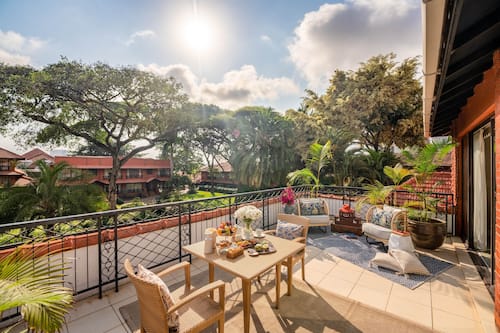 特色套房, 1 张特大床 | 客房内用餐
