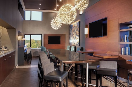 Lounge. Marriott Raleigh Durham Research Triangle Park