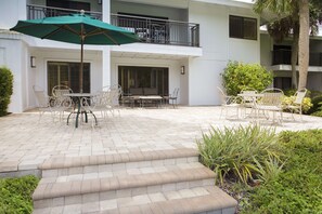 1 bedroom, premium bedding, pillowtop beds, in-room safe