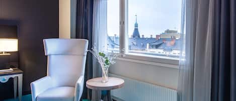 Ropa de cama hipoalergénica y minibar