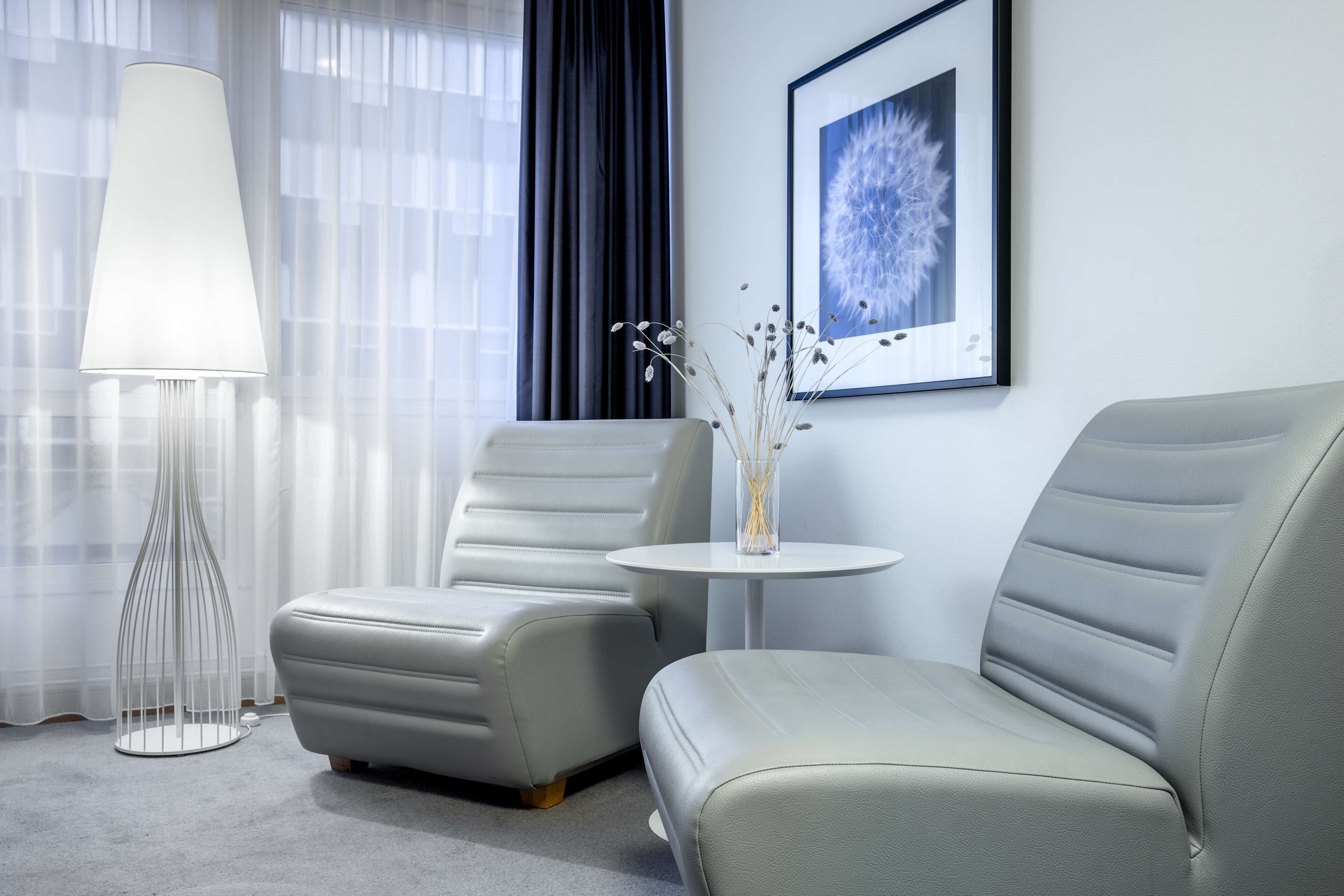 hypo-allergenic bedding, minibar, in-room safe, desk