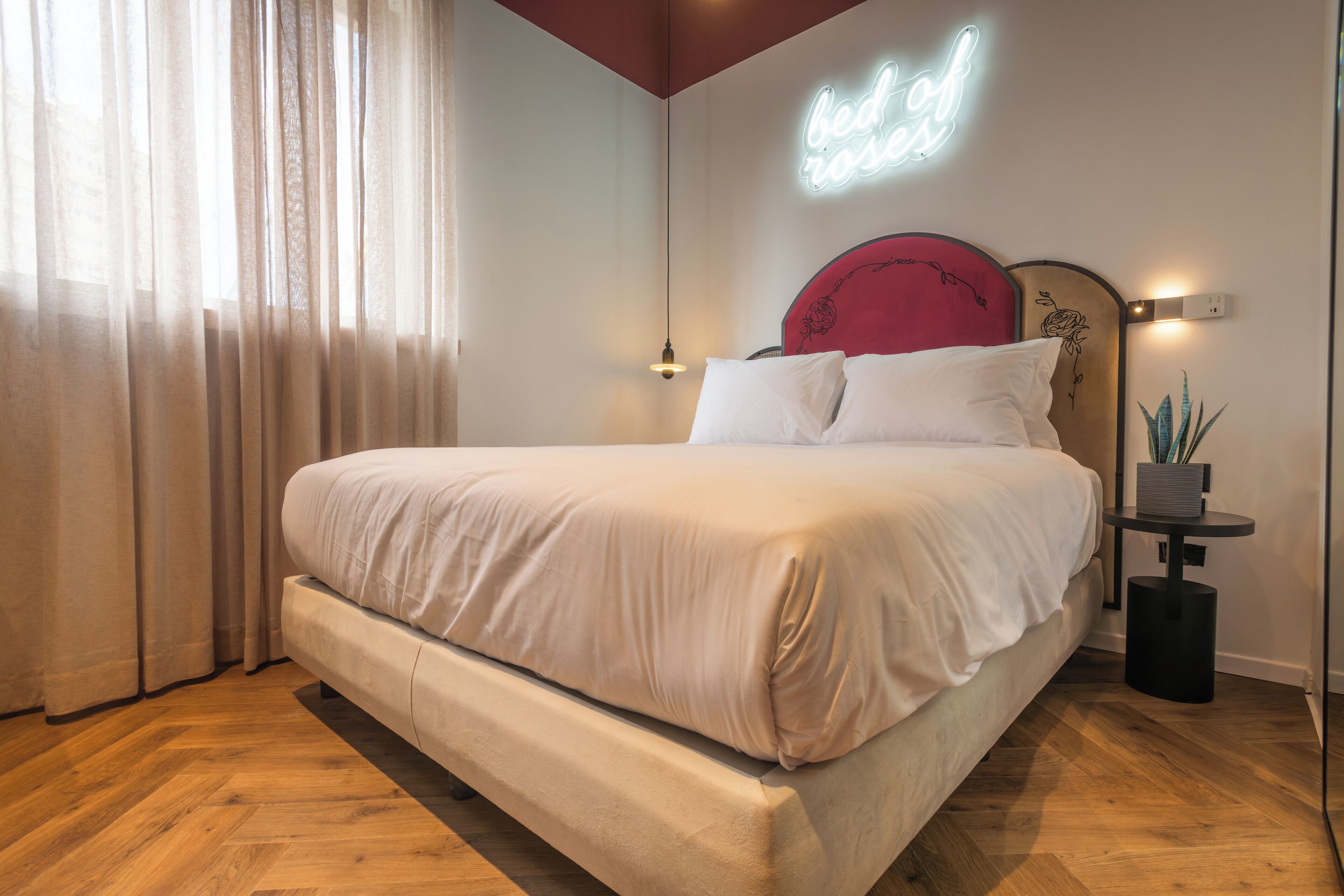Photo - Jrose Hotel