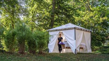 Körperbehandlungen, Warmsteinmassagen, Schwangerschaftsmassagen