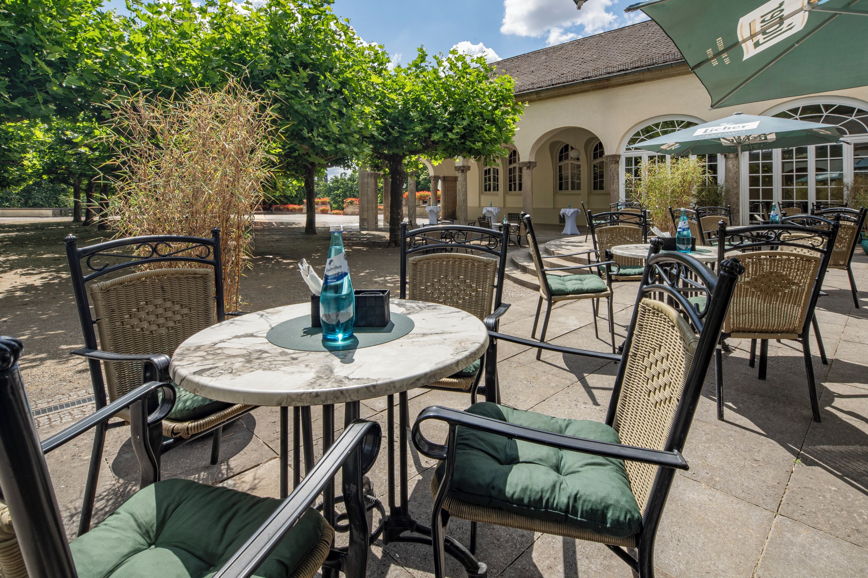 Daily buffet breakfast for a fee