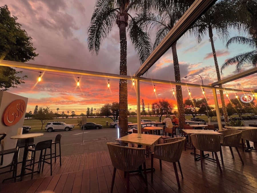 Breakfast, lunch, dinner served; local cuisine, alfresco dining