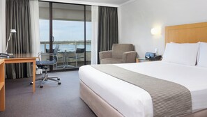 1 bedroom, in-room safe, desk, laptop workspace