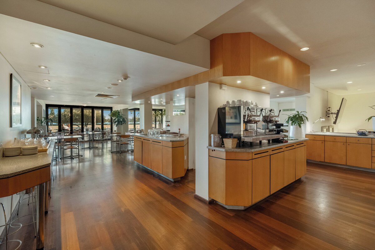 Crowne Plaza Perth by IHG