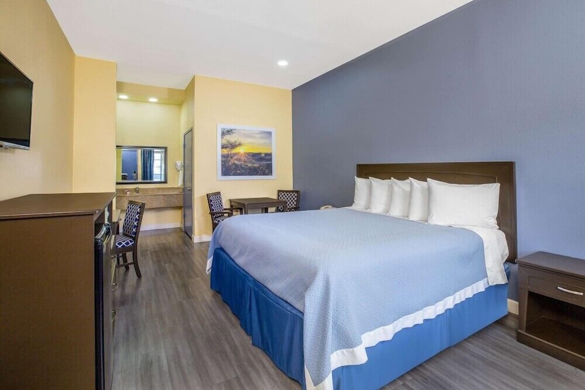 Pillowtop beds, desk, laptop workspace, iron/ironing board