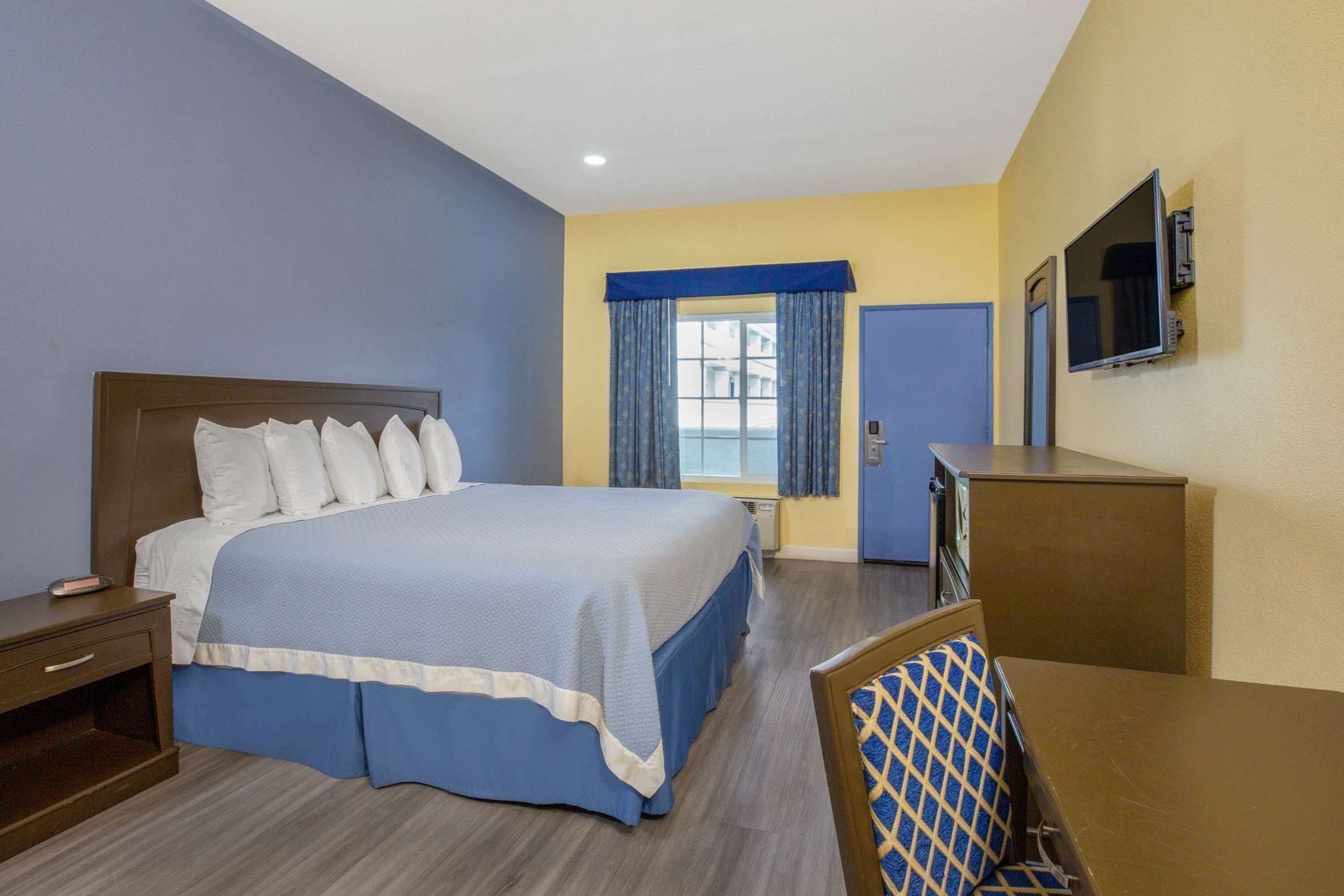 Pillowtop beds, desk, laptop workspace, iron/ironing board