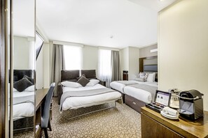 Executive Room, 1 King Bed with Sofa bed