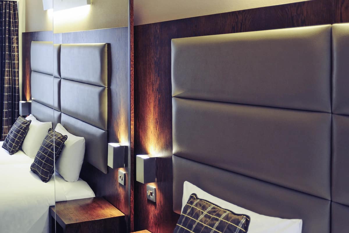 In-room safe, individually decorated, individually furnished, desk