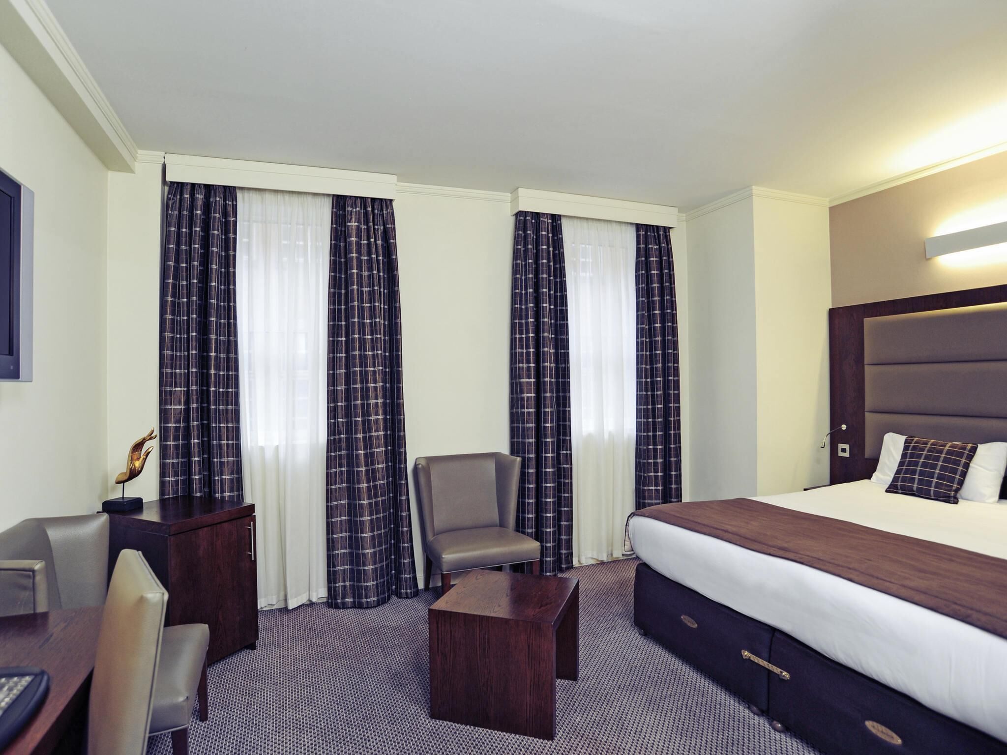 In-room safe, desk, laptop workspace, blackout curtains