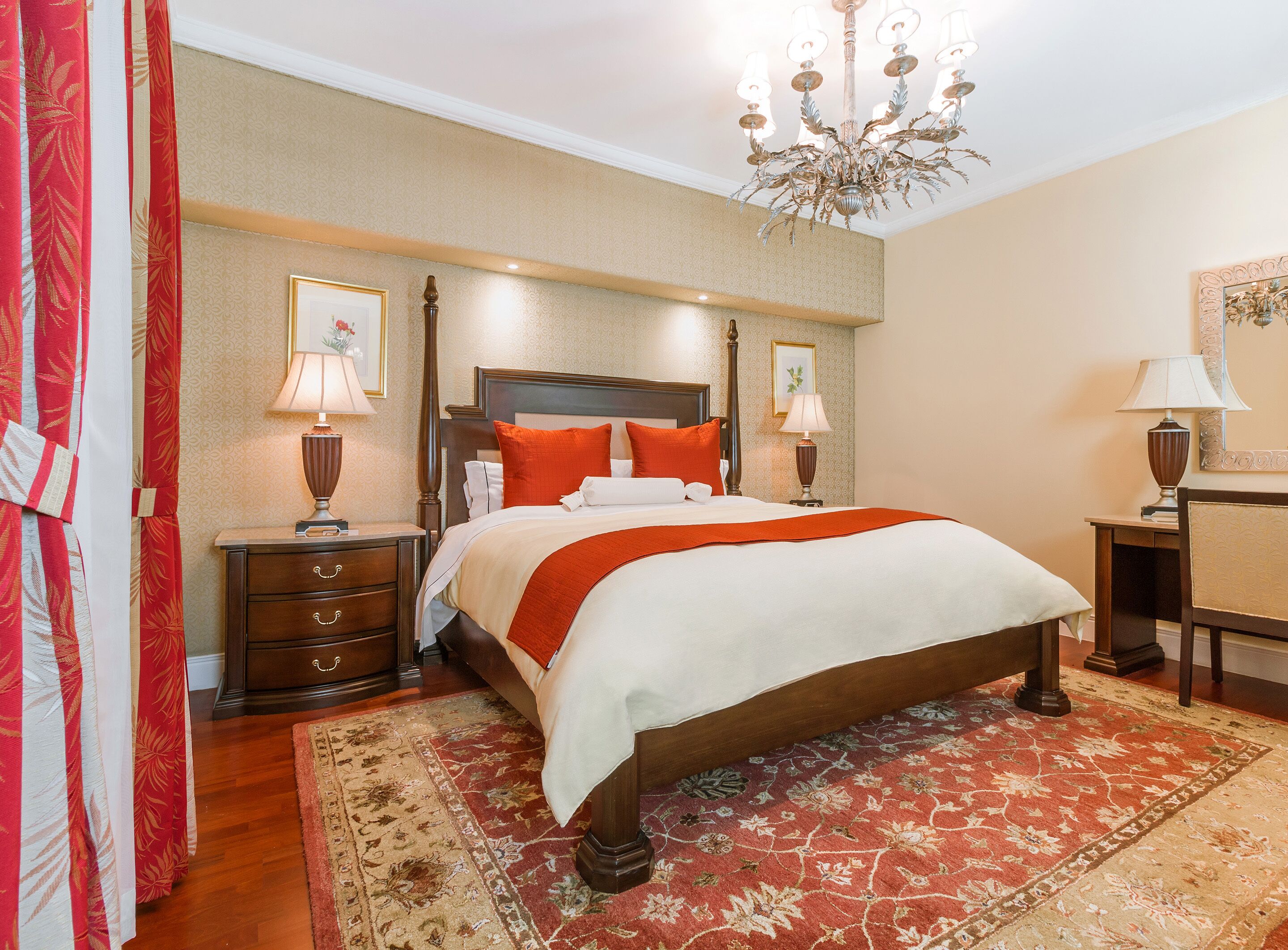 Master Suite | Premium bedding, down comforters, minibar, in-room safe