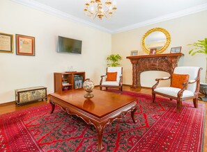 Vintage Suite | Premium bedding, down duvets, minibar, in-room safe - Geneve Ciudad de México (Mexico City)