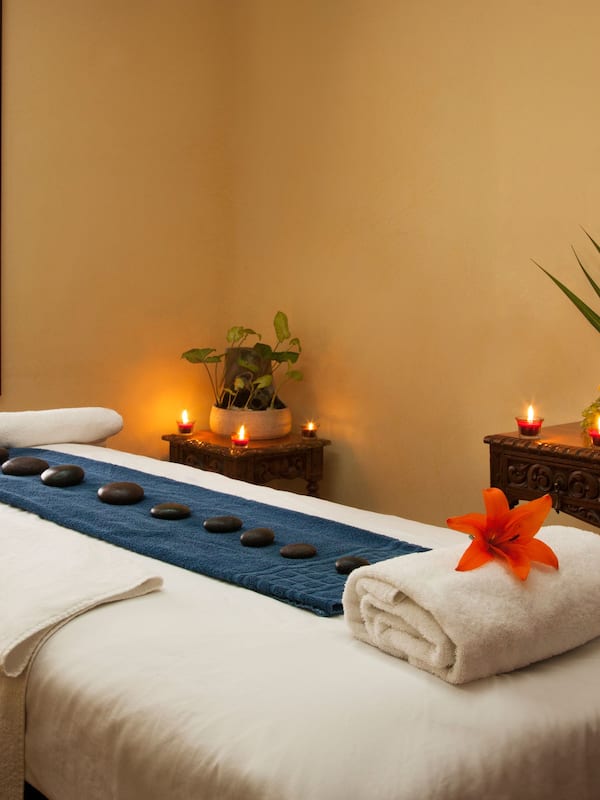 Sauna, steam room, body treatments, hydrotherapy, aromatherapy