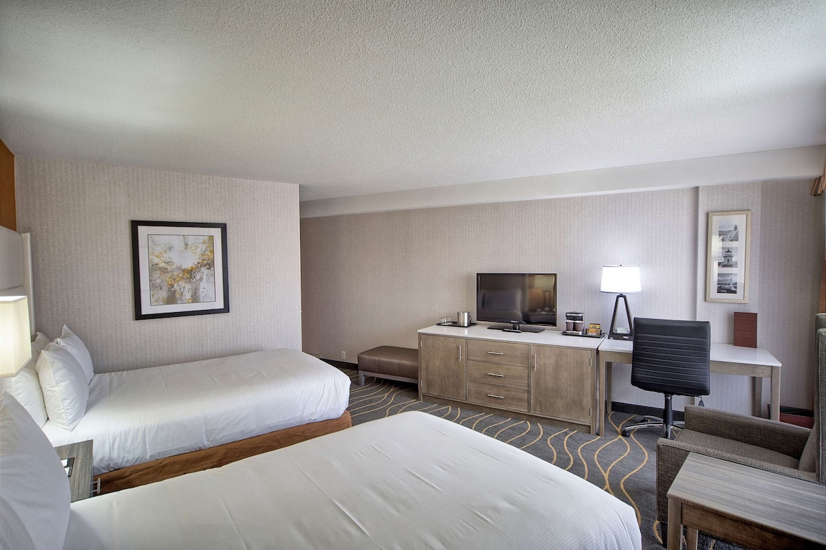 room, 2 double beds | hypo-allergenic bedding, in-room safe, blackout curtains