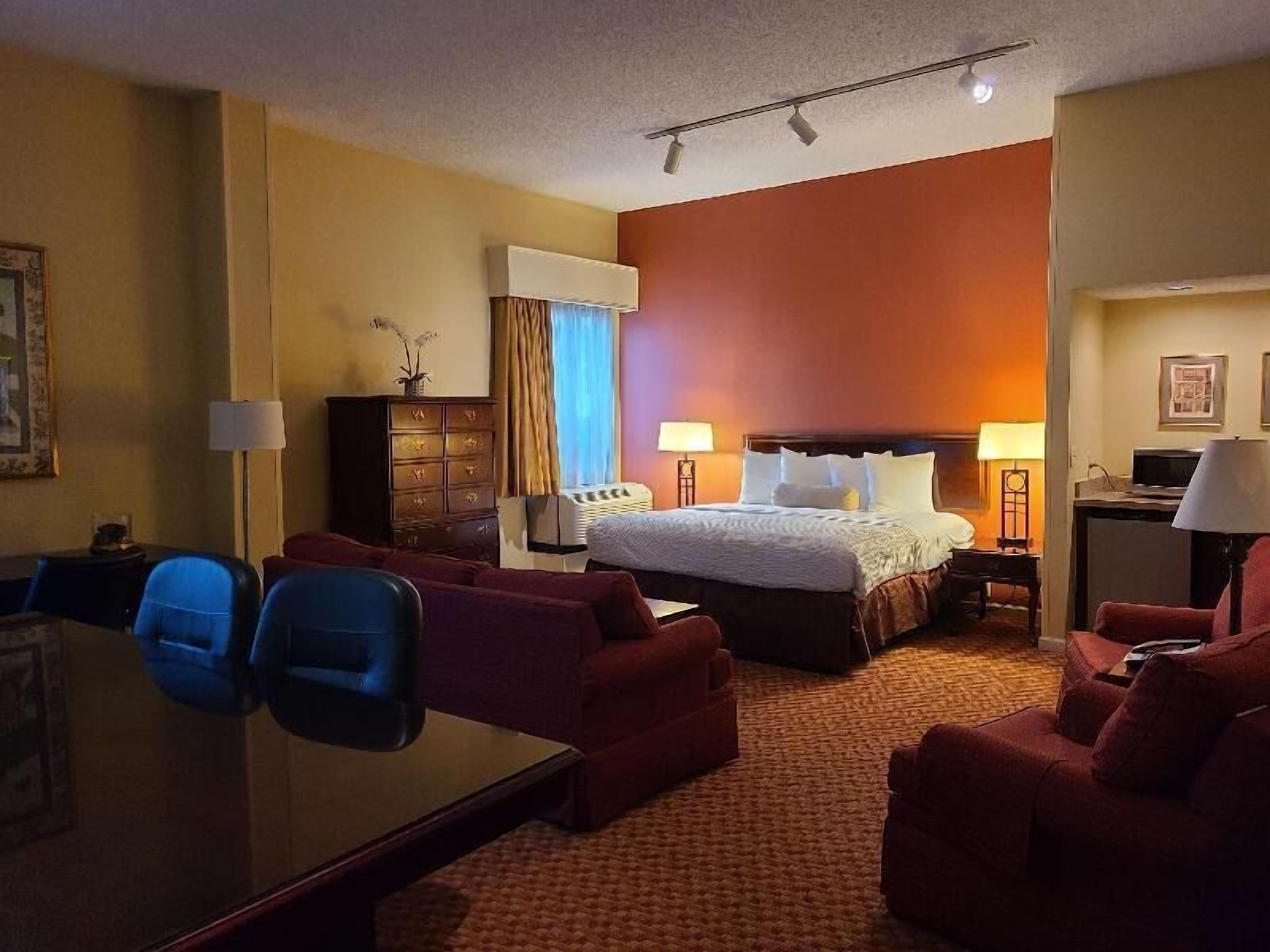 In-room safe, desk, laptop workspace, iron/ironing board