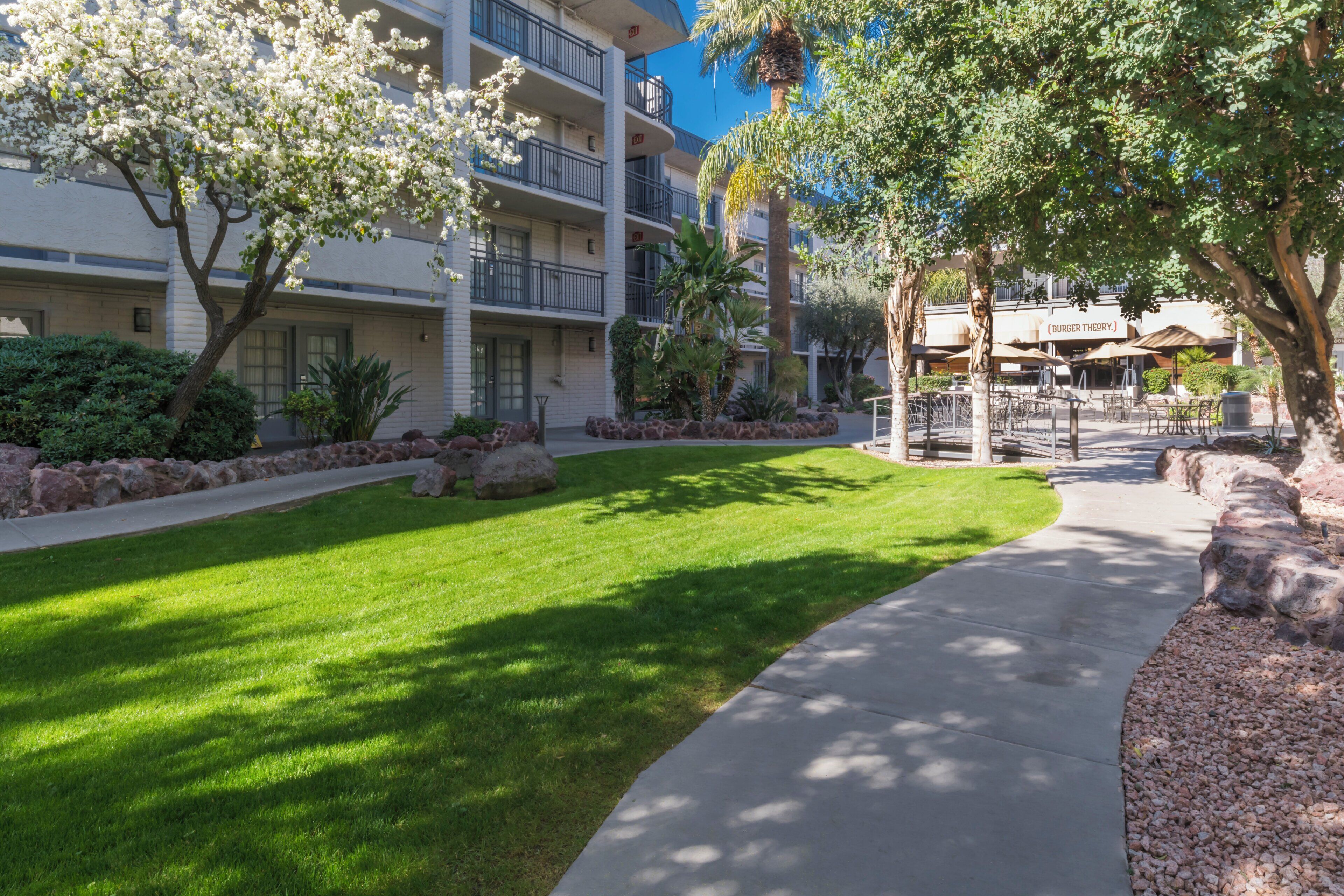 Foto - Holiday Inn and Suites Phoenix Airport North by IHG