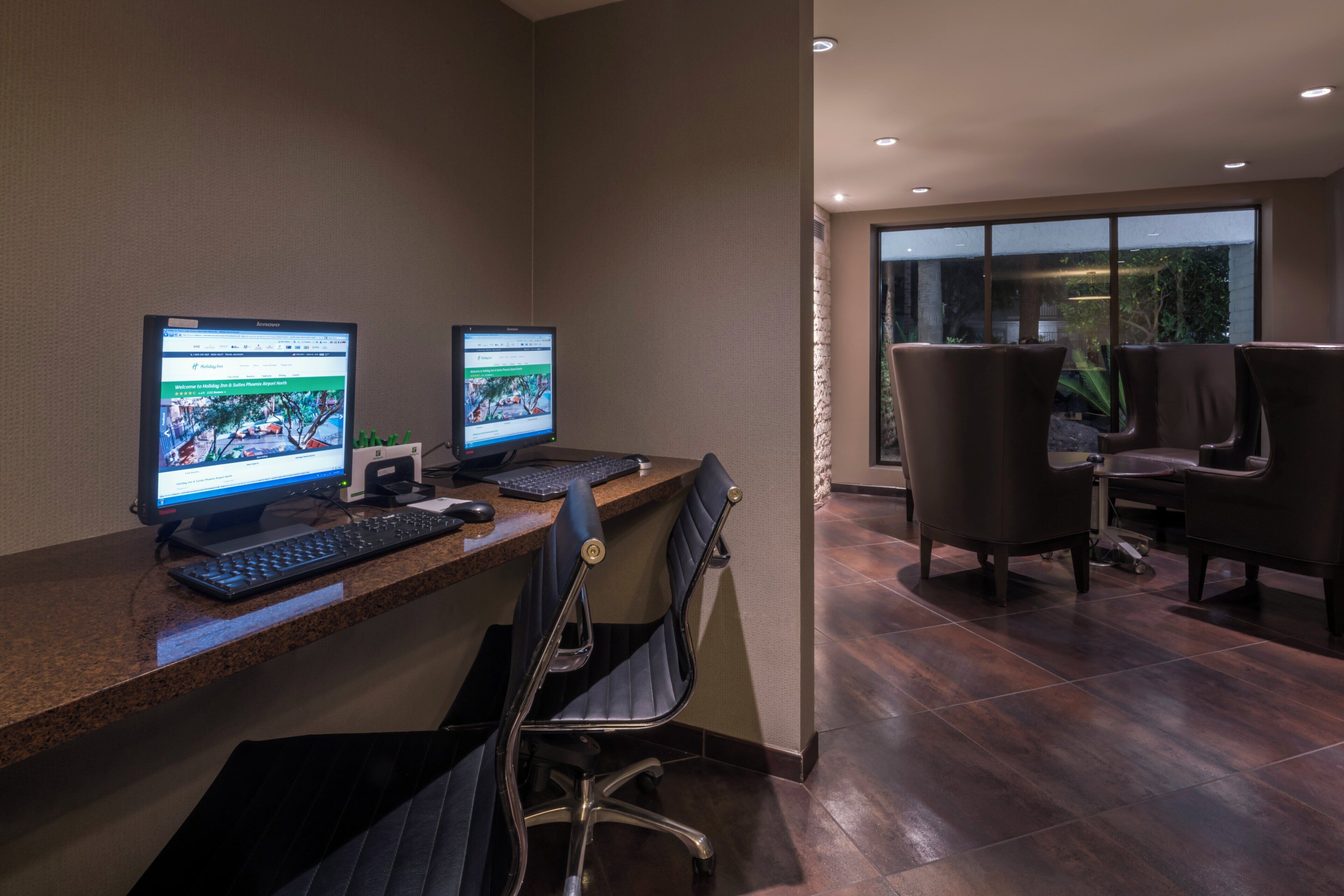 Foto - Holiday Inn and Suites Phoenix Airport North by IHG