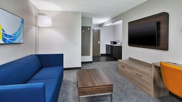Suite, 2 Queen Beds, Accessible (Mobility) | Premium bedding, in-room safe, desk, laptop workspace
