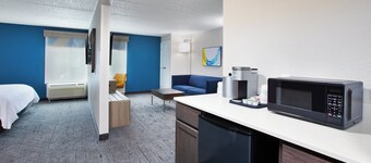 Holiday Inn Express & Suites Eden Prairie – Minneapolis by IHG