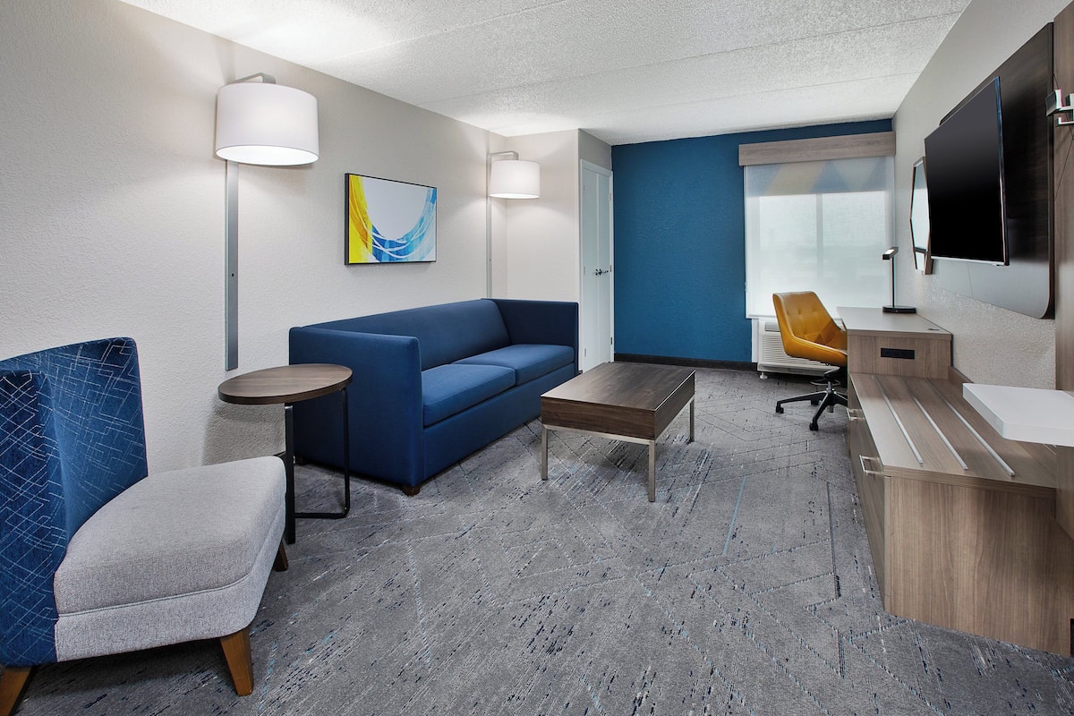 Suite, 2 Queen Beds | 1 bedroom, premium bedding, in-room safe, desk