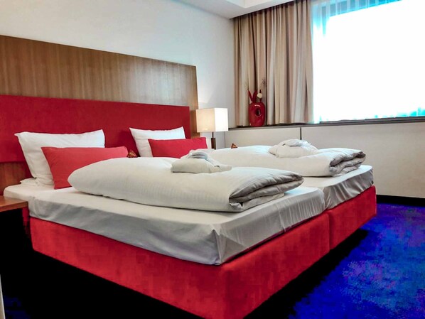 Comfort Double Room (Aircondition) | 1 bedroom, hypo-allergenic bedding, minibar, in-room safe