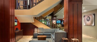 Courtyard by Marriott Arlington Crystal City/Reagan National
