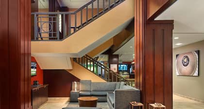 Courtyard by Marriott Arlington Crystal City/Reagan National