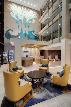 Lobby - Courtyard by Marriott Austin-University Area (Austin)