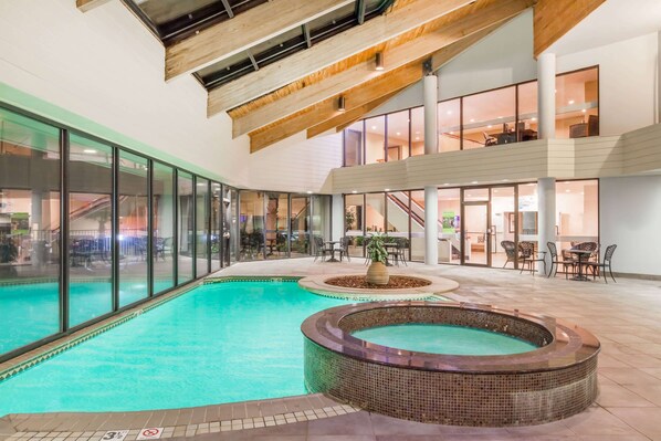 Indoor pool, seasonal outdoor pool, pool loungers