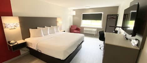 Business Suite, 1 King Bed, Non Smoking | Desk, laptop workspace, blackout drapes, iron/ironing board