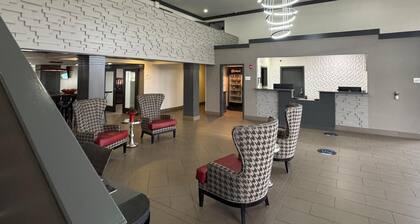 Ramada by Wyndham Tuscaloosa