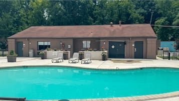 Seasonal outdoor pool