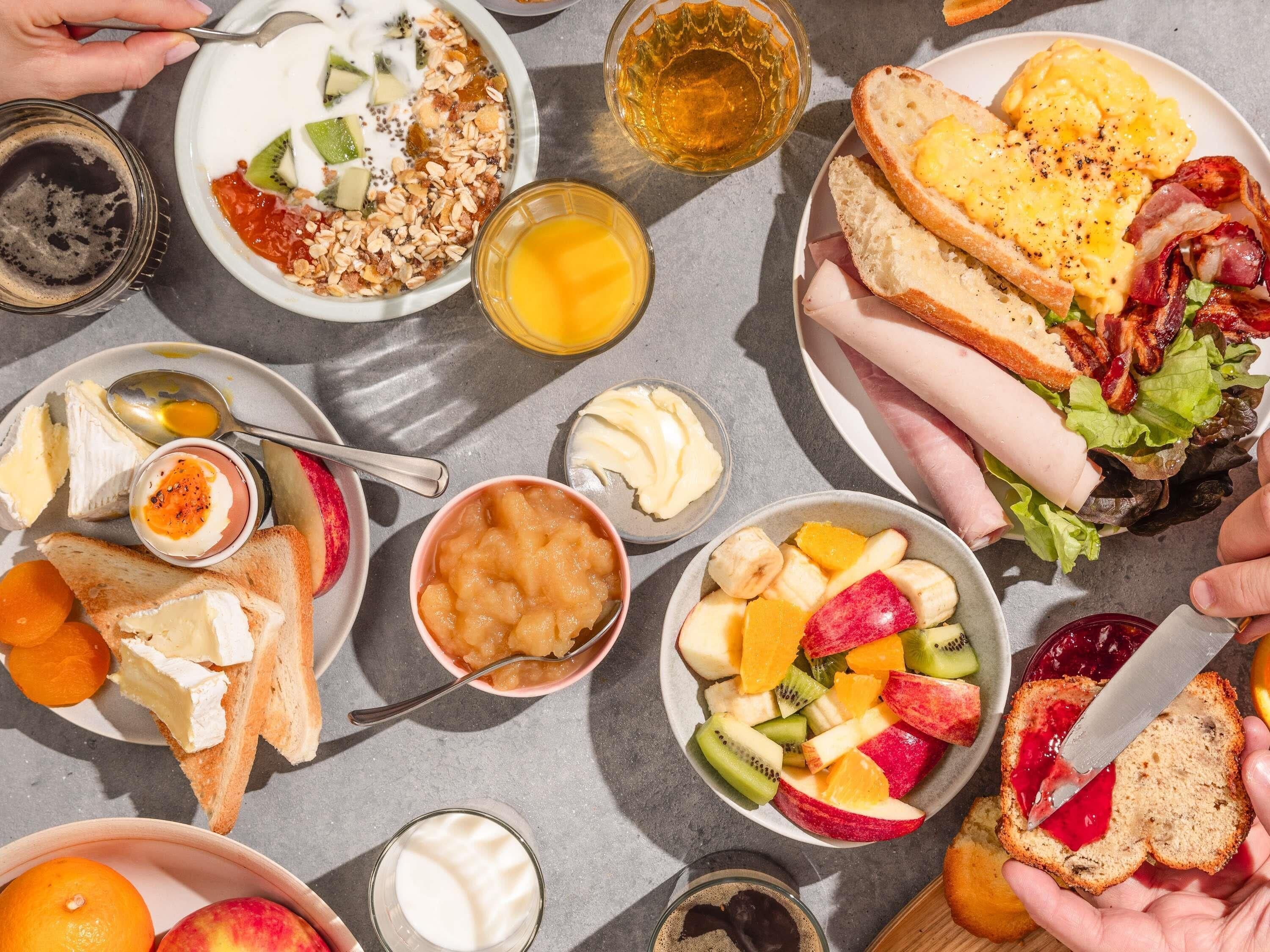 Daily buffet breakfast for a fee