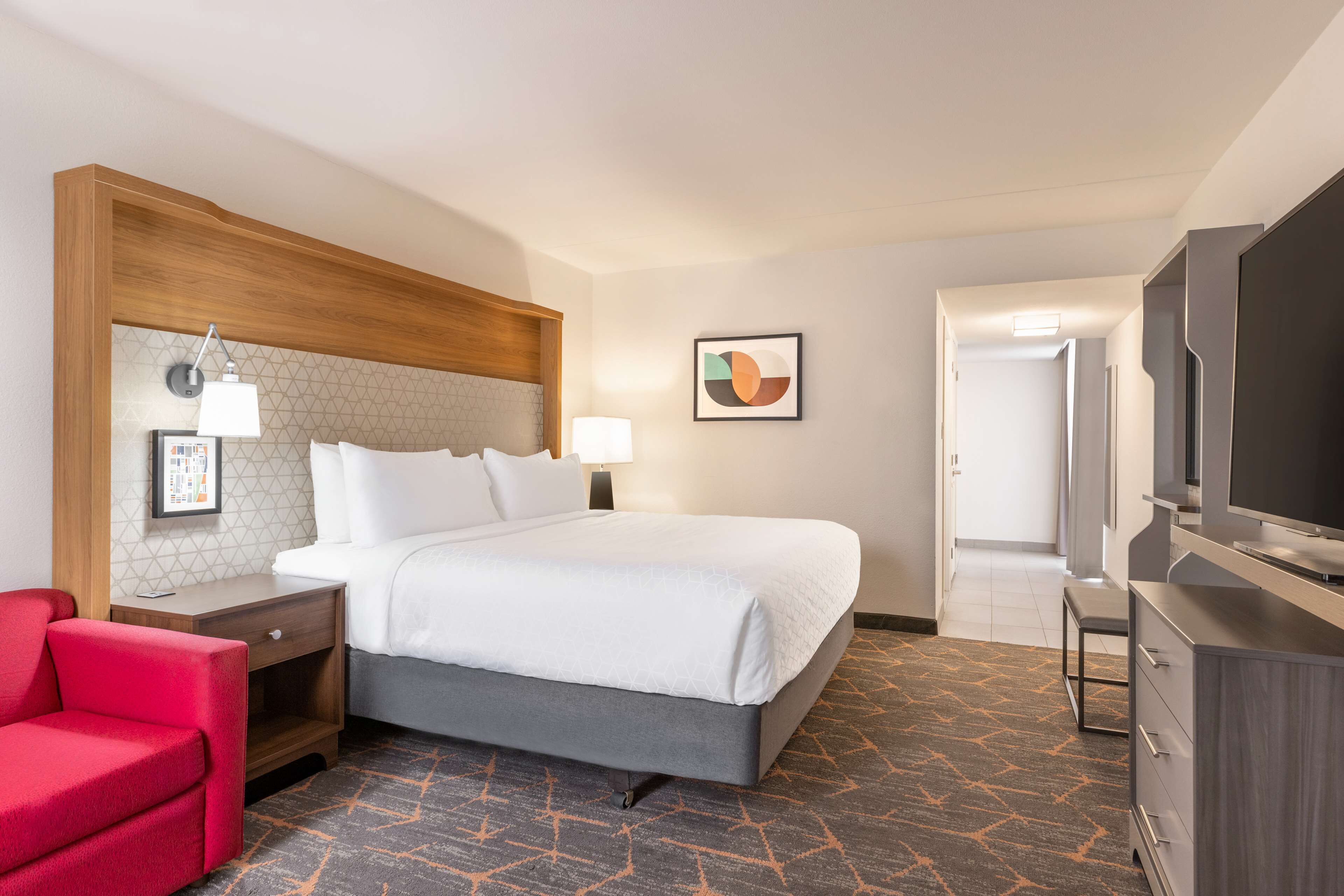 studio, 1 king bed with sofa bed | living area | led tv