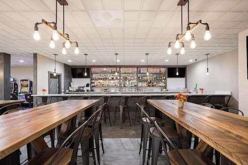 Clarion Hotel & Convention Center Joliet