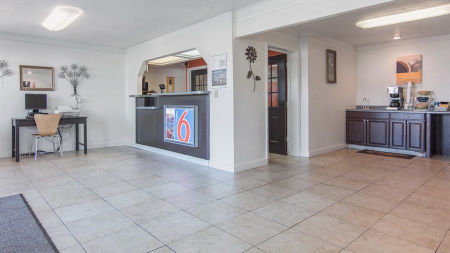 Motel 6 Hope, AR