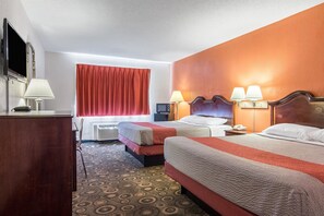In-room safe, desk, iron/ironing board, free WiFi