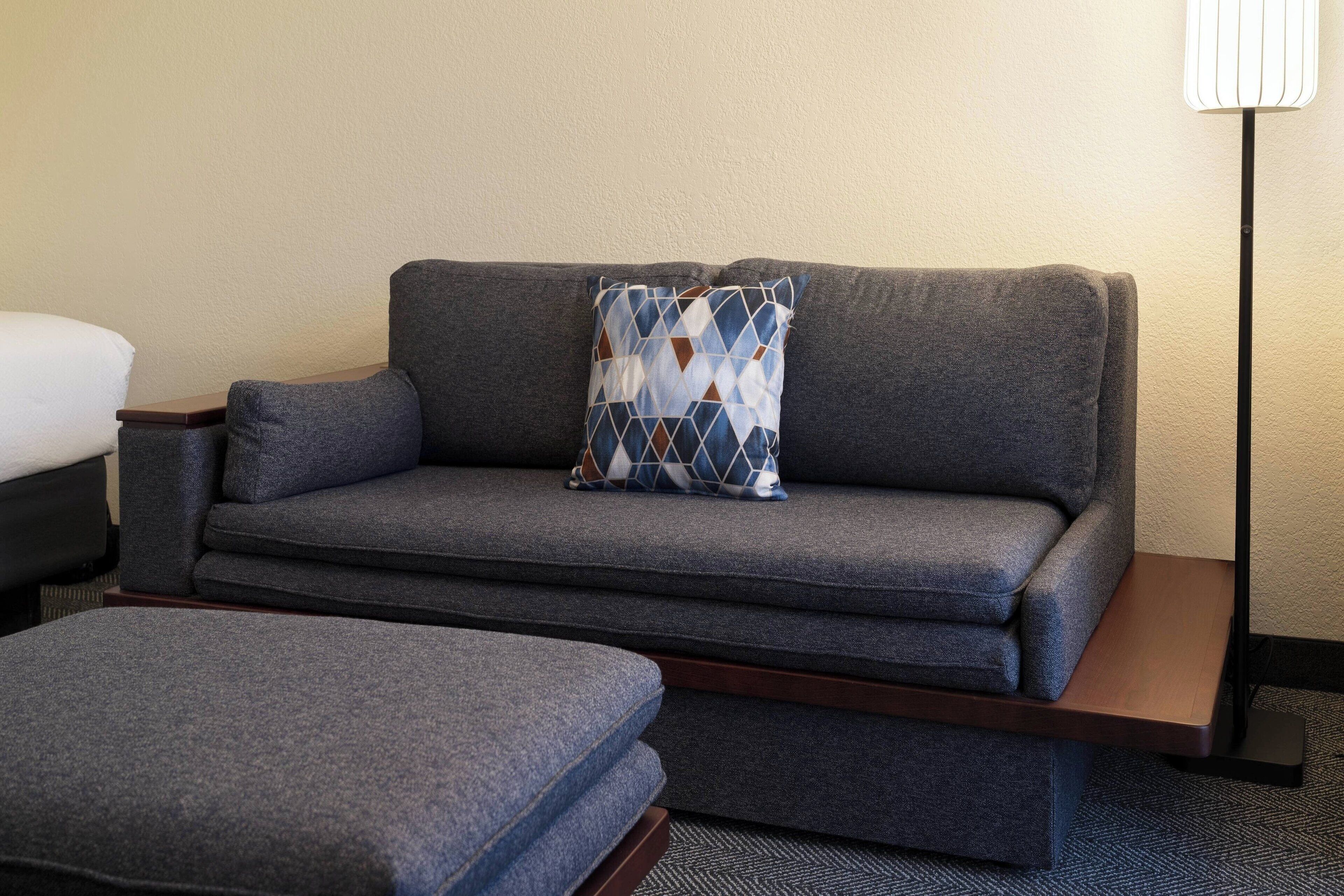 premium bedding, in-room safe, desk, laptop workspace