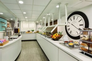 Daily buffet breakfast (USD 24.99 per person)