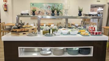 Daily buffet breakfast for a fee