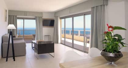 Aparthotel PYR Fuengirola