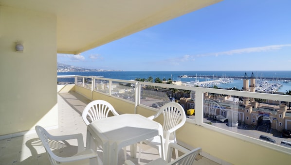 Appartement, 2 chambres, terrasse, vue sur la mer | Vue sur la plage ou l’océan