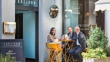 Bar (en la propiedad)