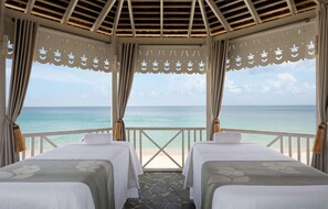 Couples treatment rooms, sauna, hot tub, body treatments, hydrotherapy