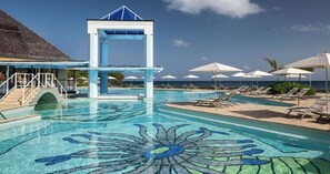 Room, 1 Bedroom (Emerald Oceanview Walkout) | In-room safe, soundproofing, iron/ironing board, free WiFi